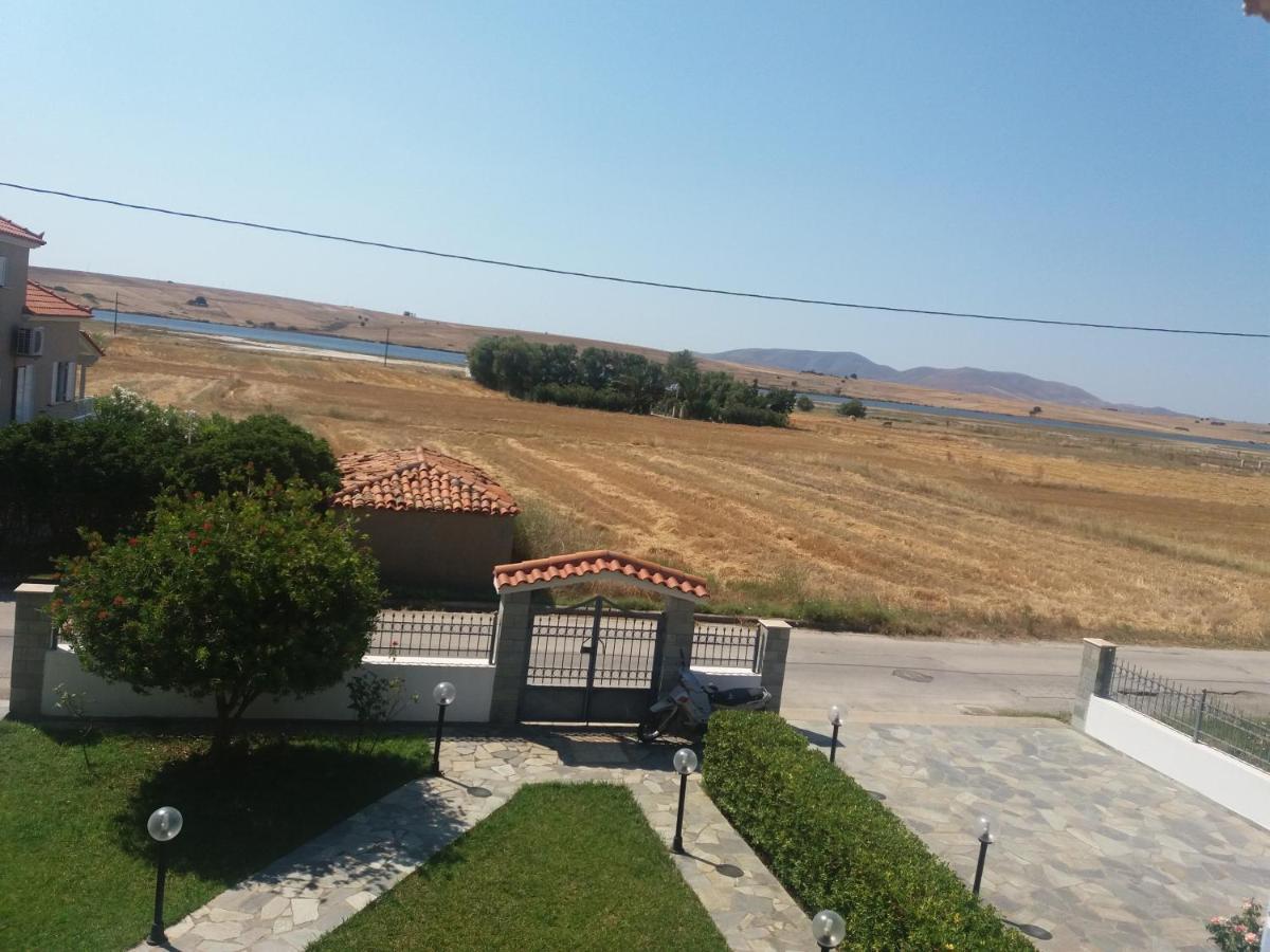 Irini'S Appartment Nea Koutali エクステリア 写真